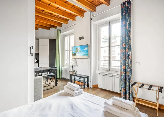 Porta Venezia & Citta Studi 公寓